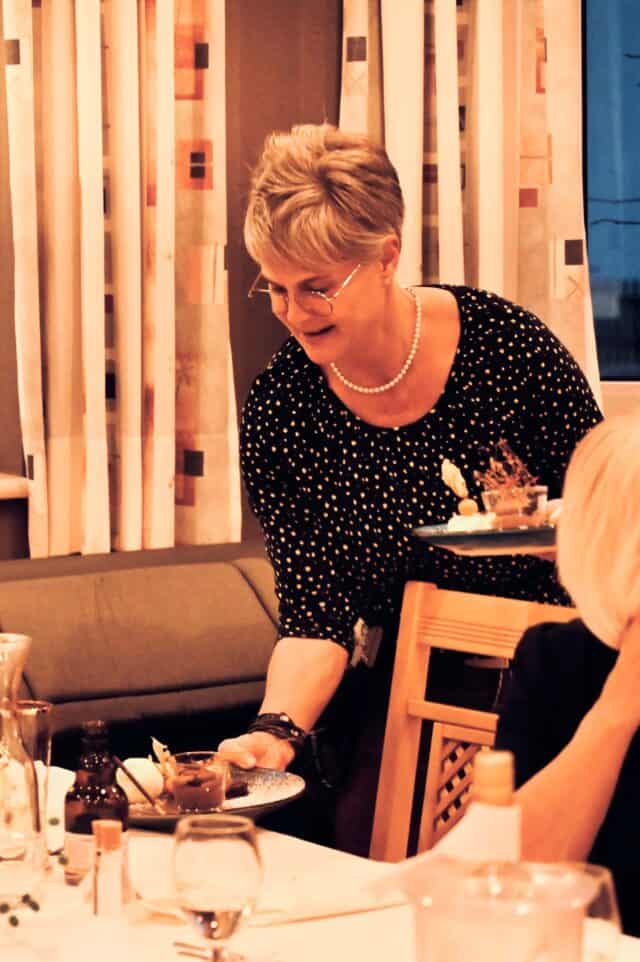 landgasthof-demharter-karin-in-action
