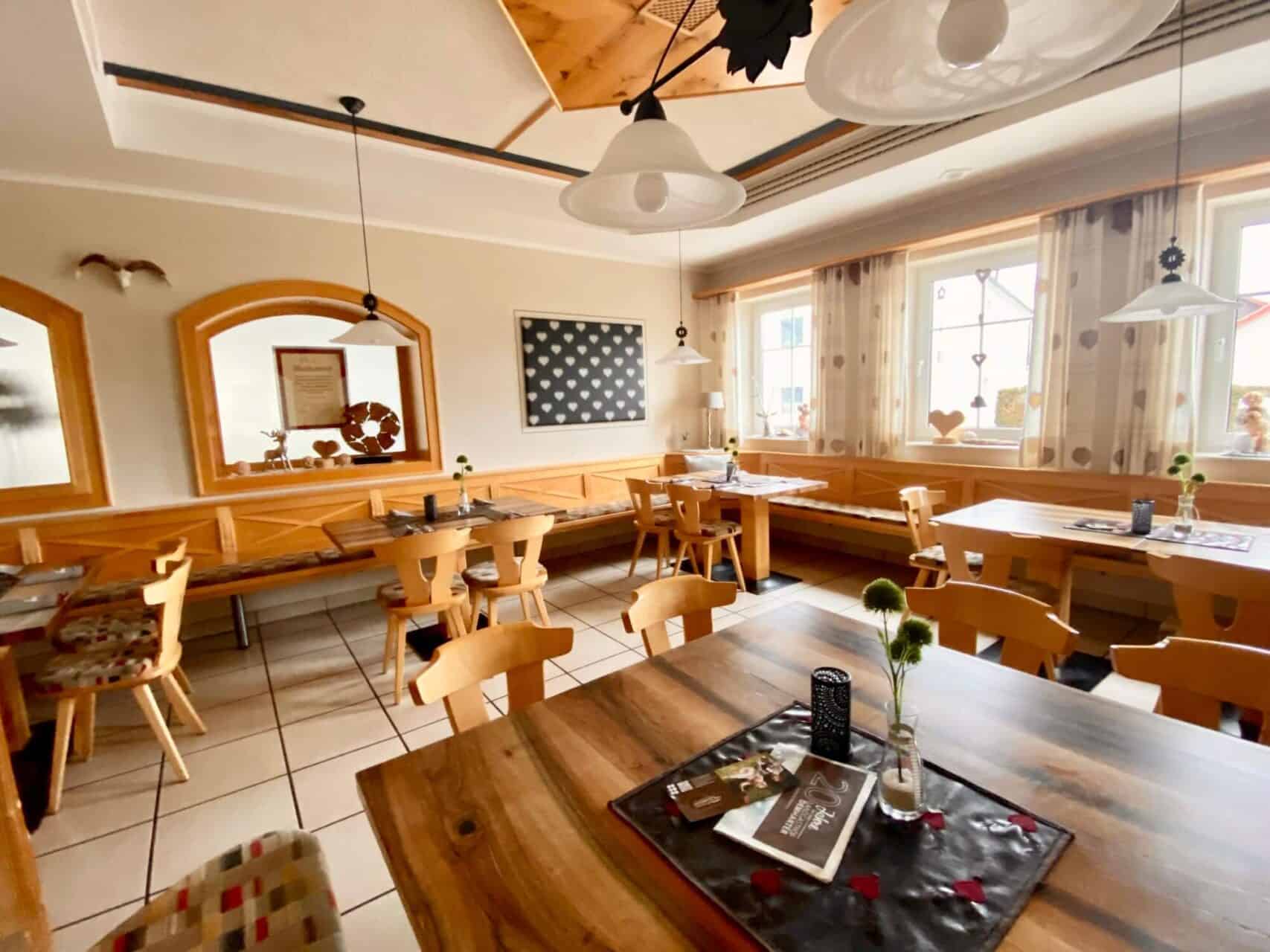 landgasthof-demharter-stube-1